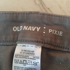 Old Navy Pixie ankle pant size 10 EUC worn once